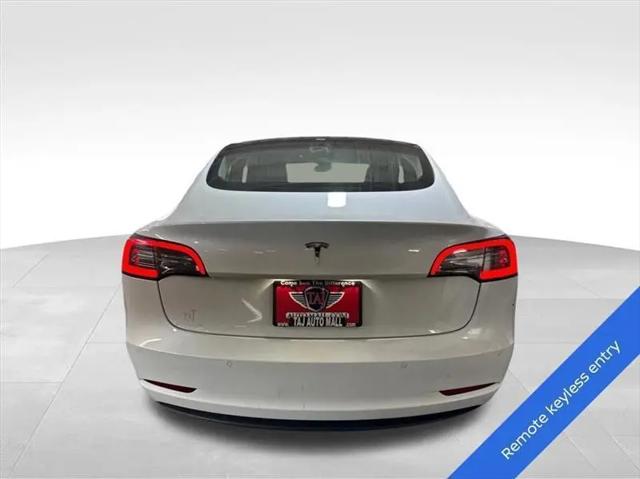 2019 Tesla Model 3 Mid Range