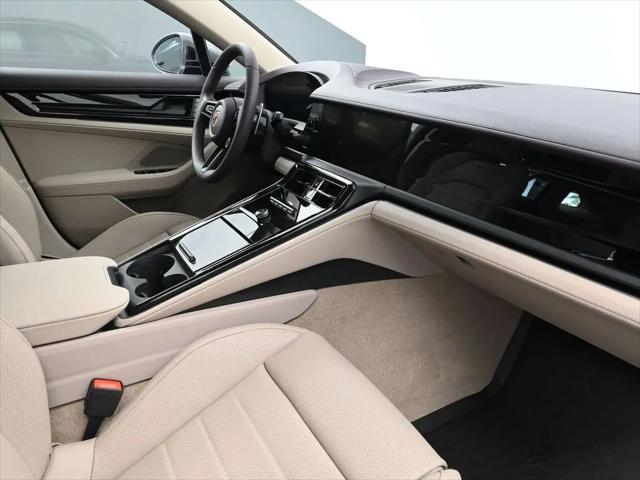 2026 Porsche Panamera 4