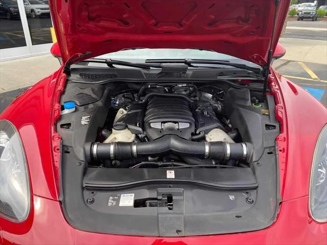 2013 Porsche Cayenne GTS