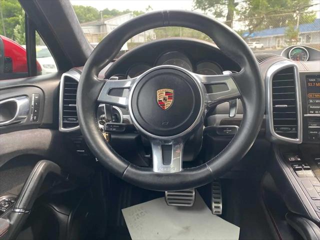 2013 Porsche Cayenne GTS