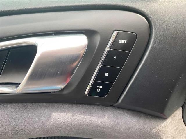 2013 Porsche Cayenne GTS