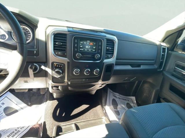 2019 Ram 1500 Classic SLT Crew Cab 4x2 64 Box