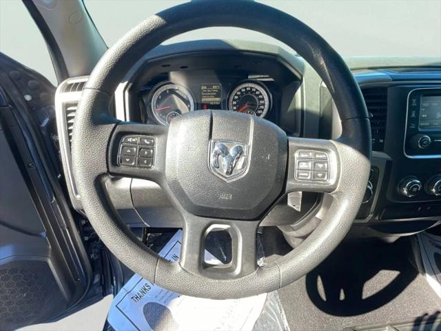 2019 Ram 1500 Classic SLT Crew Cab 4x2 64 Box