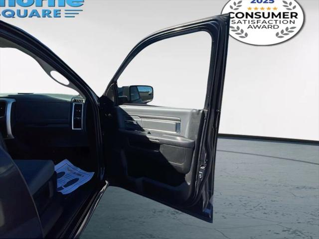 2019 Ram 1500 Classic SLT Crew Cab 4x2 64 Box