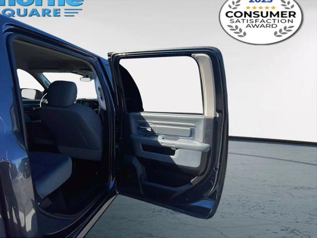 2019 Ram 1500 Classic SLT Crew Cab 4x2 64 Box