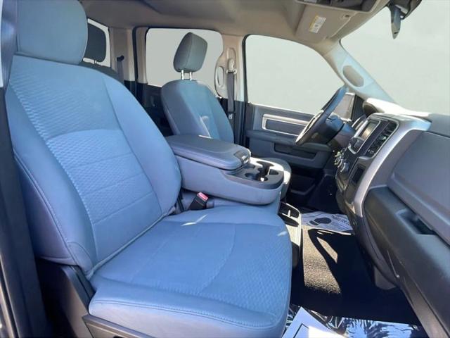 2019 Ram 1500 Classic SLT Crew Cab 4x2 64 Box