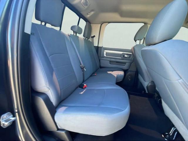 2019 Ram 1500 Classic SLT Crew Cab 4x2 64 Box