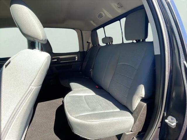 2019 Ram 1500 Classic SLT Crew Cab 4x2 64 Box