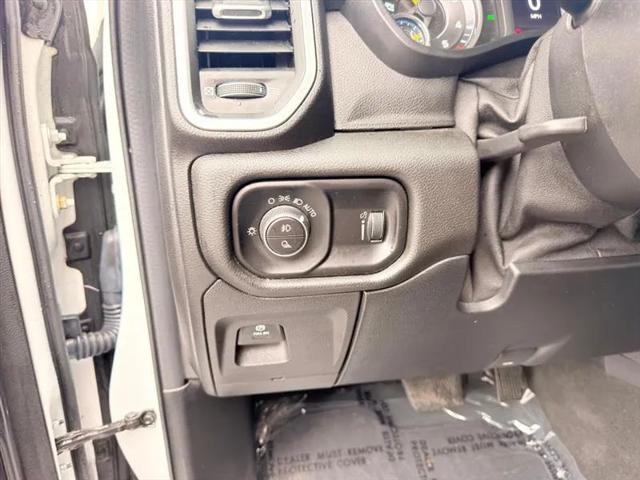 2020 Ram 1500 Big Horn Crew Cab 4x4 57 Box
