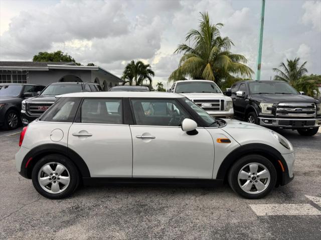 2016 MINI Hardtop Cooper