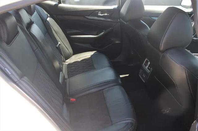 2023 Nissan Maxima SR Xtronic CVT