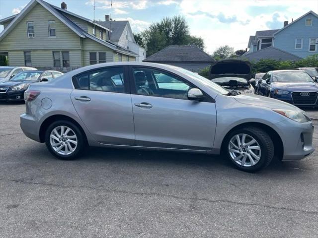 2013 Mazda Mazda3 i Grand Touring