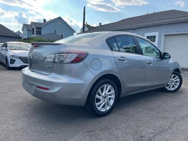 2013 Mazda Mazda3 i Grand Touring