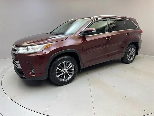 2018 Toyota Highlander XLE for sale in Naugatuck, CT