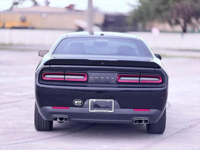 2020 Dodge Challenger SXT
