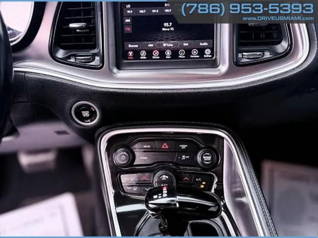 2020 Dodge Challenger SXT