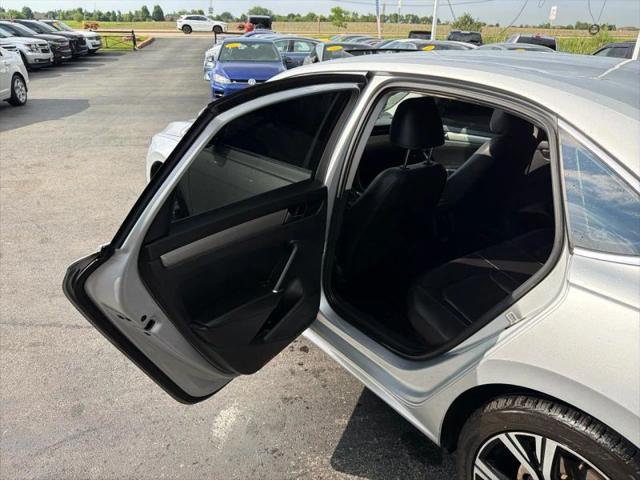 2021 Volkswagen Passat 2.0T SE