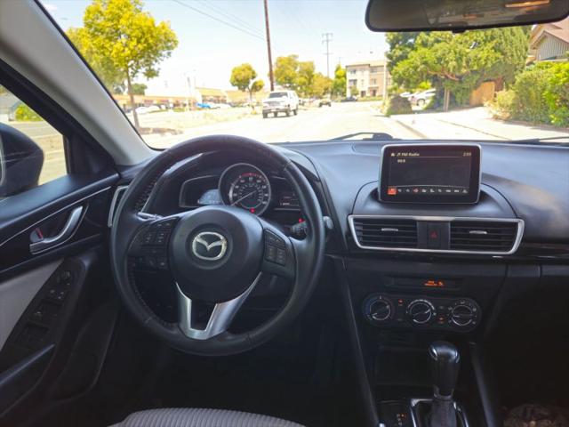 2015 Mazda Mazda3 i Touring