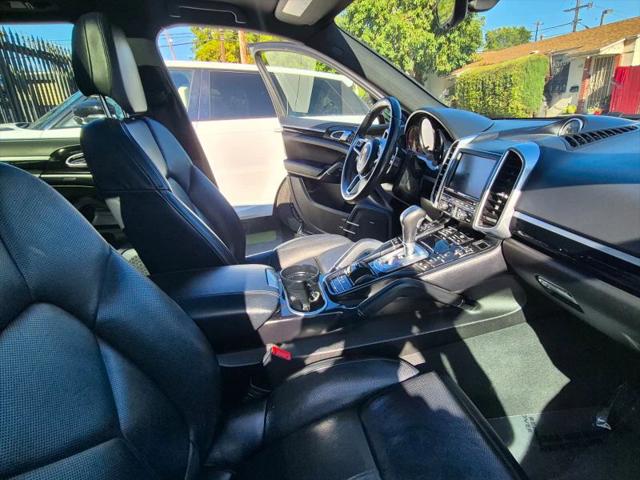2016 Porsche Cayenne Base
