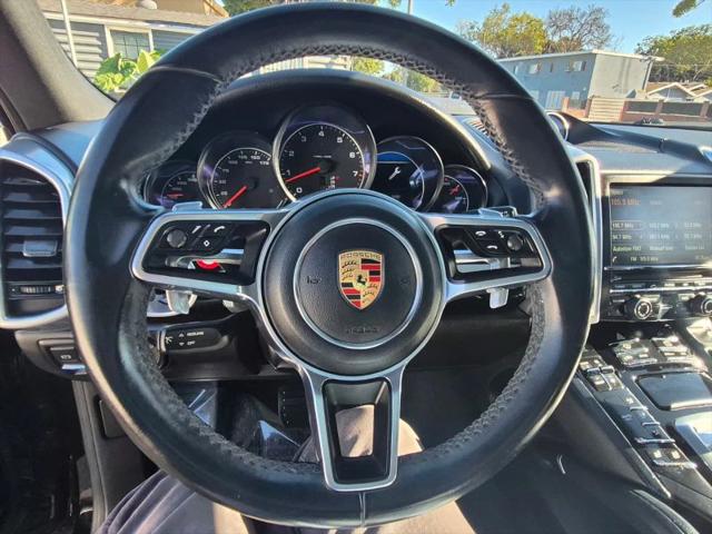 2016 Porsche Cayenne Base