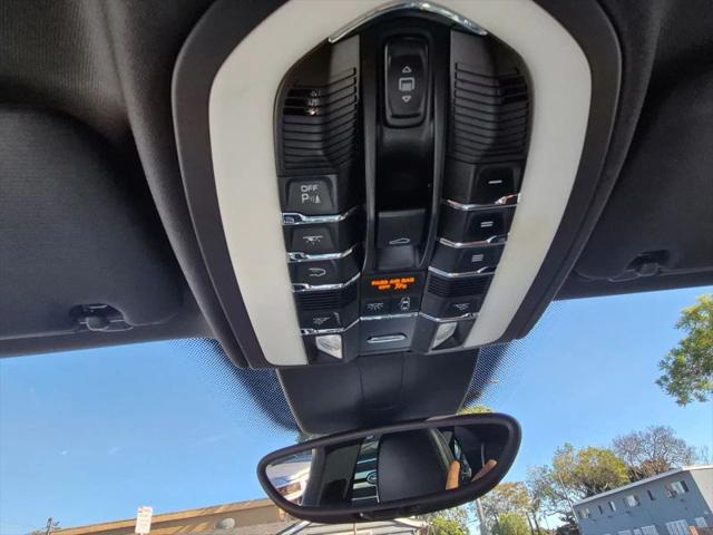 2016 Porsche Cayenne Base