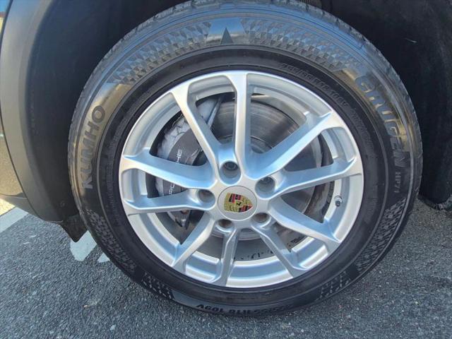 2016 Porsche Cayenne Base