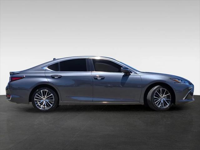2024 Lexus ES 300h ES 300h