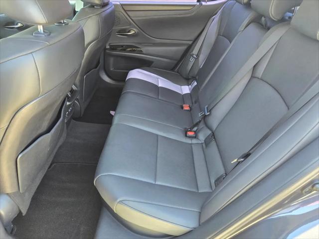 2024 Lexus ES 300h ES 300h