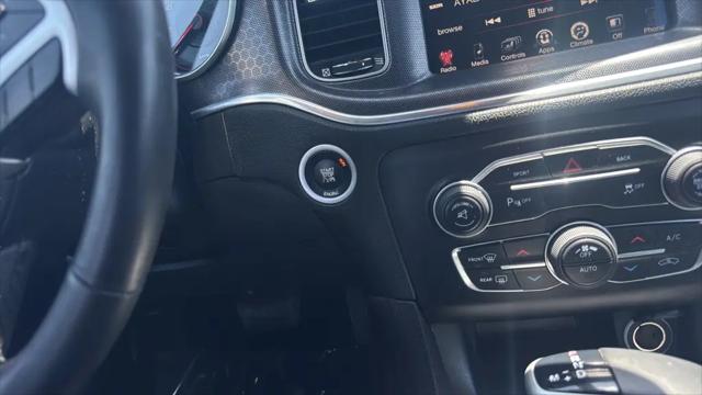 2016 Dodge Charger SXT