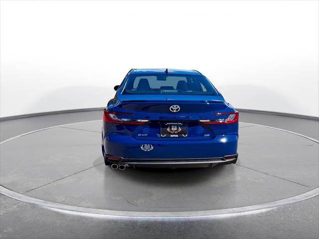 2026 Toyota Camry SE - Photo 7