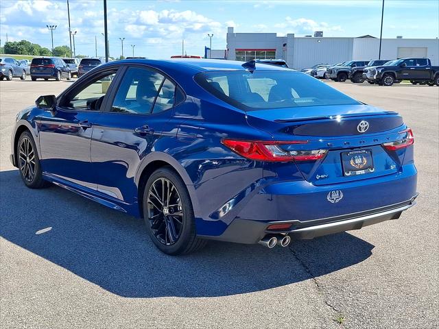 2026 Toyota Camry SE - Photo 11