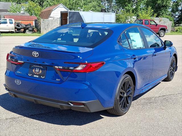 2026 Toyota Camry SE - Photo 12