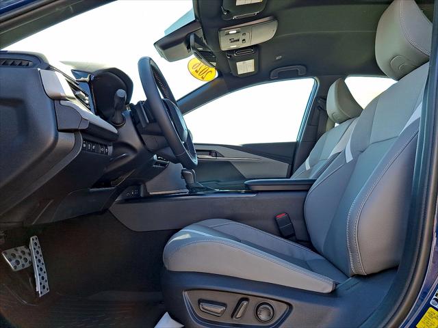 2026 Toyota Camry SE - Photo 14