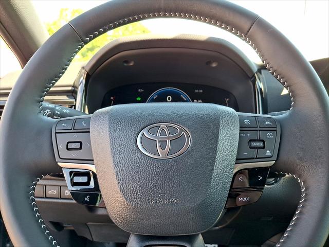 2026 Toyota Camry SE - Photo 17