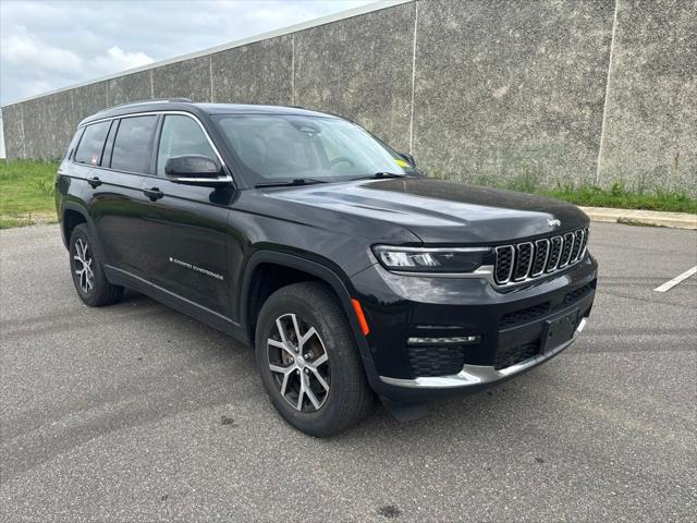 2023 Jeep Grand Cherokee L Limited 4x4 2023 Jeep Grand Cherokee L Limited 4x4