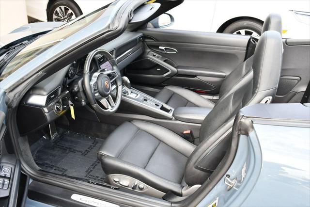 2017 Porsche 911 Carrera