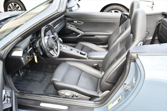 2017 Porsche 911 Carrera
