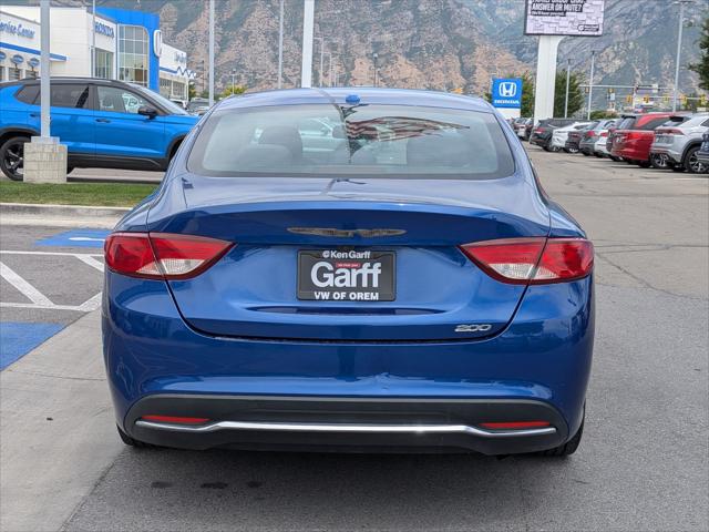 2016 Chrysler 200 Limited
