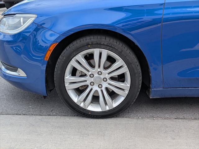2016 Chrysler 200 Limited