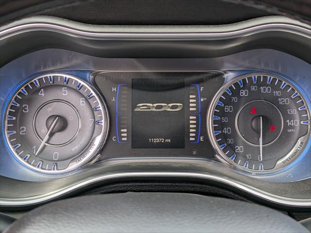 2016 Chrysler 200 Limited