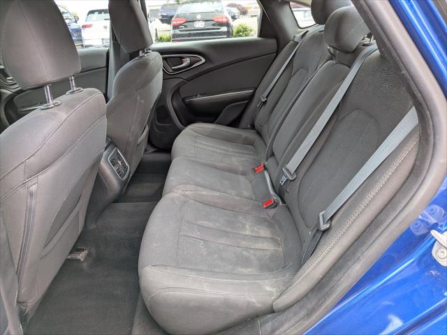 2016 Chrysler 200 Limited