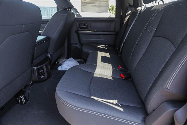 2026 Ram 2500 Black Express Crew Cab 4x4 64 Box
