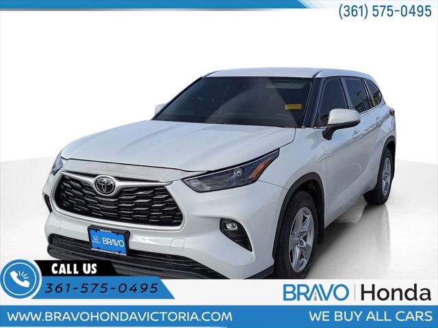 2022 Toyota Highlander LE for sale in Victoria , TX