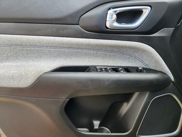 2022 Jeep Compass Latitude - Photo 22