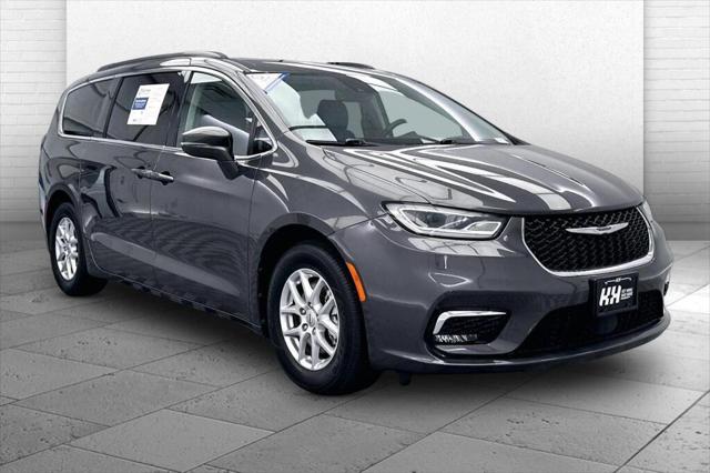 2022 Chrysler Pacifica Touring L for sale in Papillion, NE