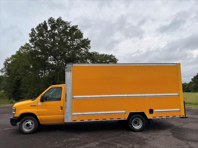 2019 Ford E-350 Cutaway E-350 Super Duty