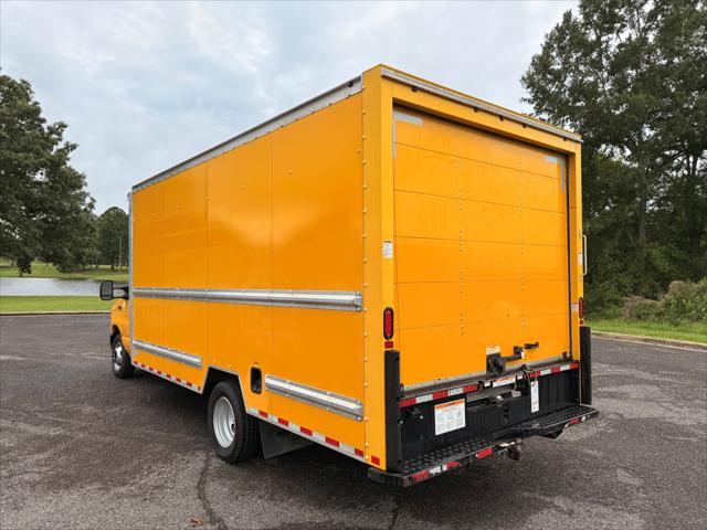 2019 Ford E-350 Cutaway E-350 Super Duty