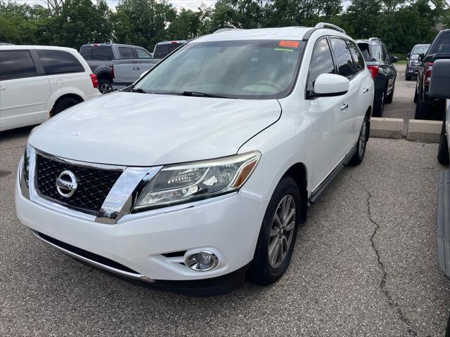 2014 Nissan Pathfinder SL for sale in Sterling Heights , MI