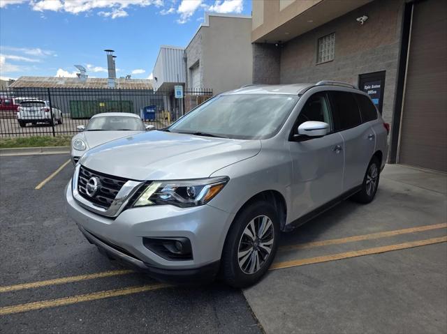 2017 Nissan Pathfinder SV for sale in Lakewood, CO