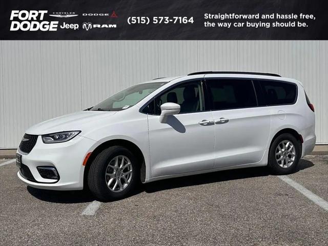 2022 Chrysler Pacifica Touring L for sale in Fort Dodge, IA